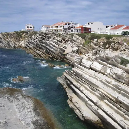 ヴィラ Elegant Mello With Beautiful Outdoor Area