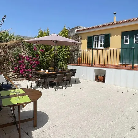 Elegant Mello With Beautiful Outdoor Area *