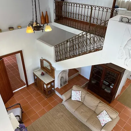 Villa Elegant Mello With Beautiful Outdoor Area Lourinhã