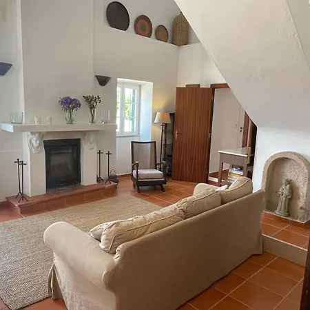 Elegant Mello With Beautiful Outdoor Area Villa *