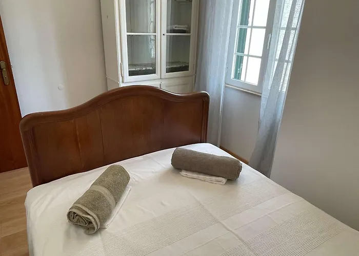 Elegant Mello With Beautiful Outdoor Area Villa