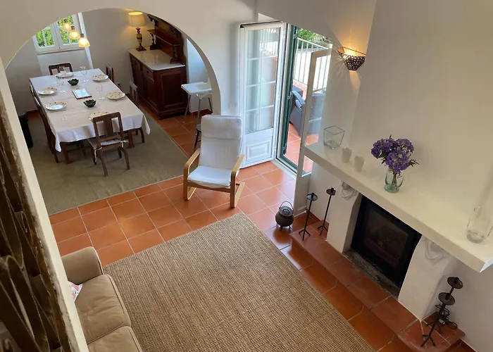 Elegant Mello With Beautiful Outdoor Area Villa *