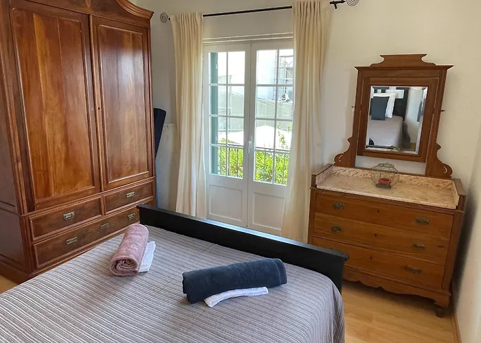 Elegant Mello With Beautiful Outdoor Area Villa