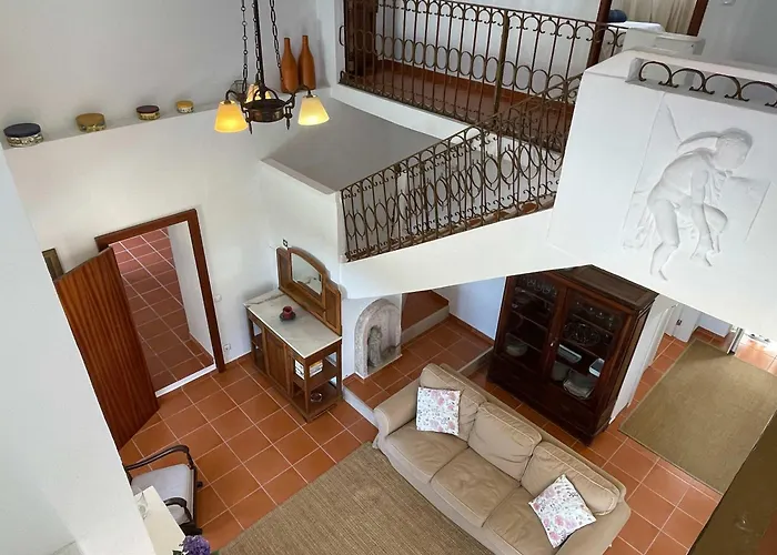 Villa Elegant Mello With Beautiful Outdoor Area Lourinhã