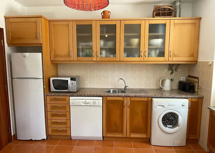 Villa Elegant Mello With Beautiful Outdoor Area Lourinhã