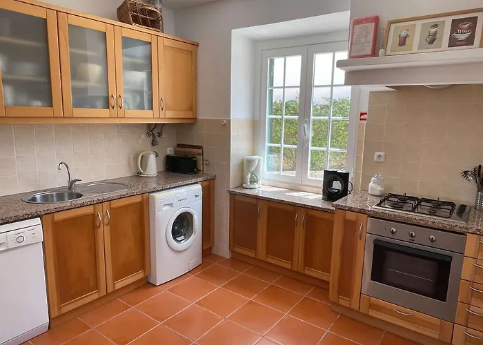 Elegant Mello With Beautiful Outdoor Area Villa