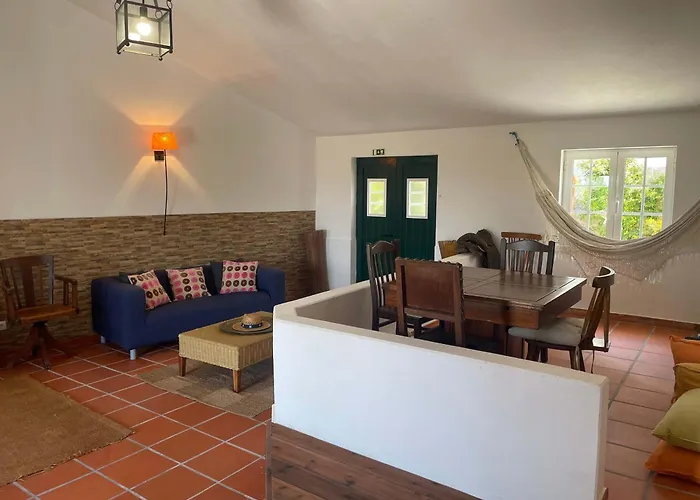 Elegant Mello With Beautiful Outdoor Area Villa *